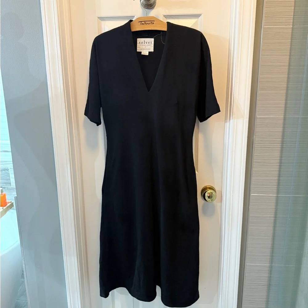 Anthropologie Velvet by Graham & Spencer Black Allura Dress Womens Size XS‎